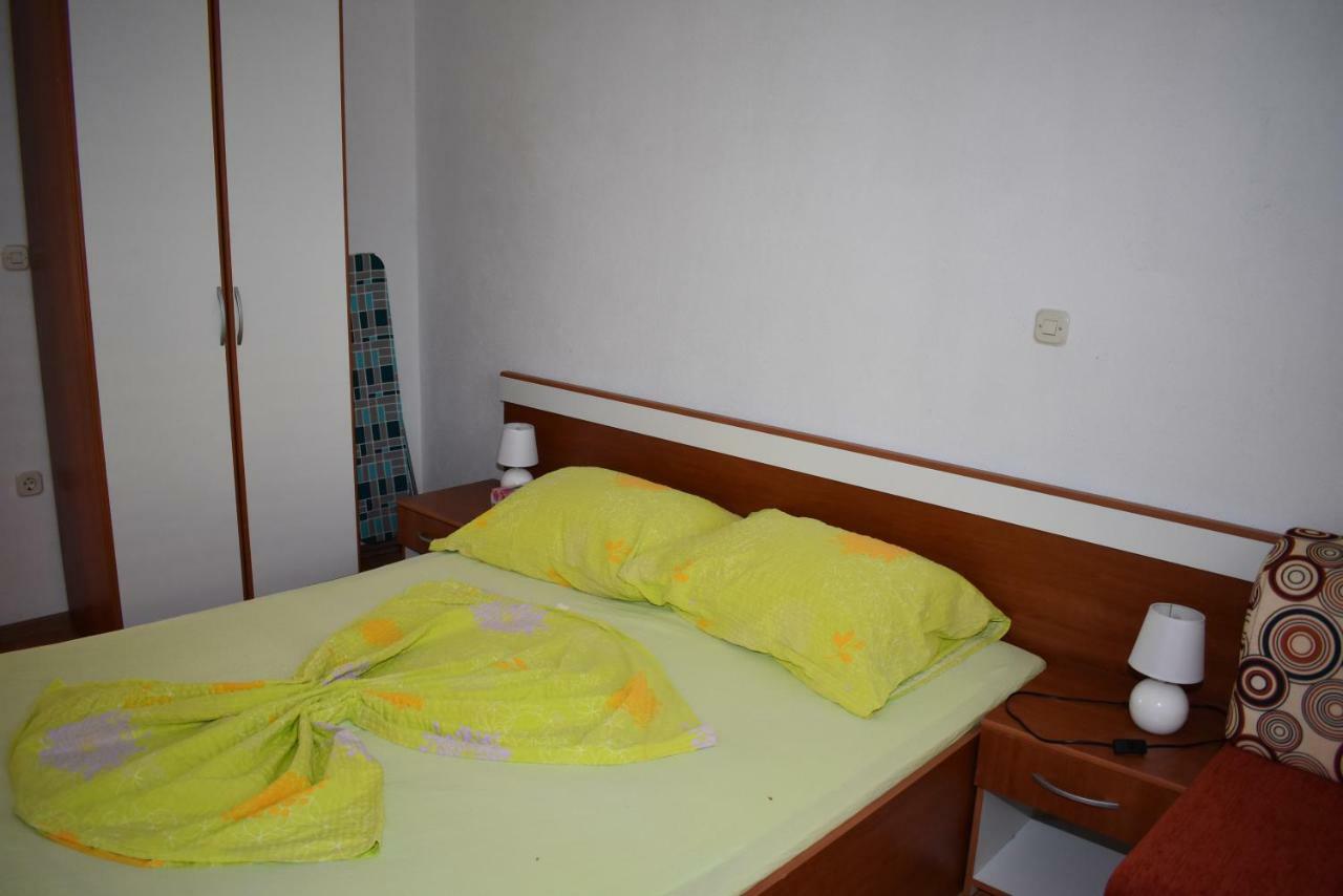 Apartmani Kulas Pakoštane Kültér fotó